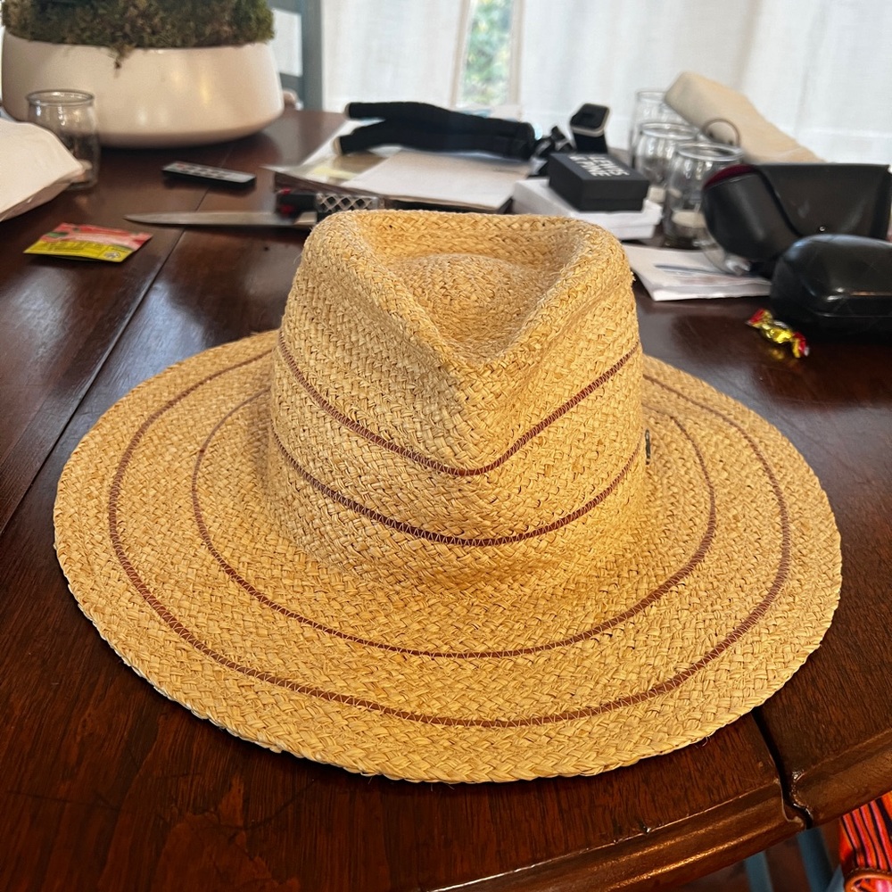 Gigi Pip Camila Straw Fedora m/l with size adjustment band.